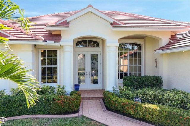 8420 Southwind Bay CIR, Fort Myers, FL 33908