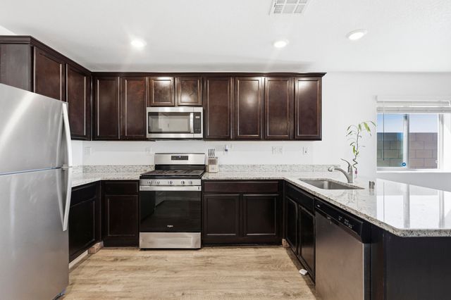 2310 Isabella Lane, Belen, NM 87002