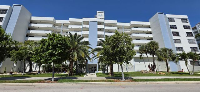17900 N Bay Rd 408, Sunny Isles Beach, FL 33160