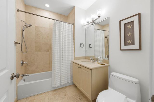 1812 NE 26th Avenue, Fort Lauderdale, FL 33305