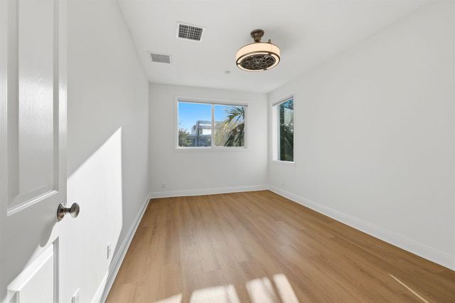 1812 NE 26th Avenue, Fort Lauderdale, FL 33305