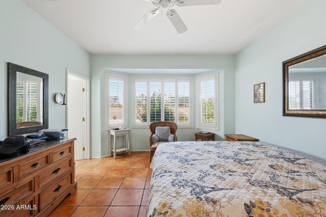 19113 N HUNTERS Run, Surprise, AZ 85387