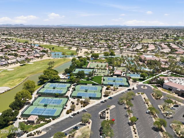 19113 N HUNTERS Run, Surprise, AZ 85387