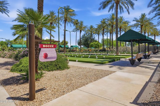 19113 N HUNTERS Run, Surprise, AZ 85387