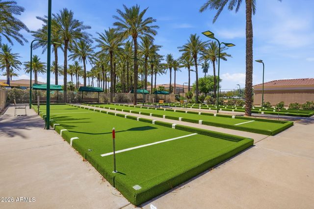 19113 N HUNTERS Run, Surprise, AZ 85387