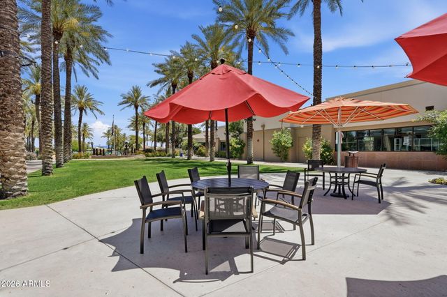 19113 N HUNTERS Run, Surprise, AZ 85387