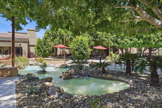 19113 N HUNTERS Run, Surprise, AZ 85387