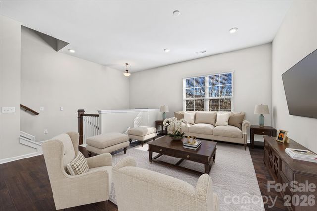 9236 Ainslie Downs Street, Charlotte, NC 28273