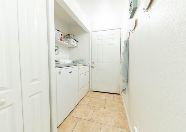 1209 W 6th, Hanford, CA 93230