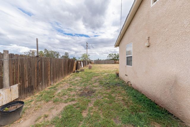 1209 W 6th, Hanford, CA 93230
