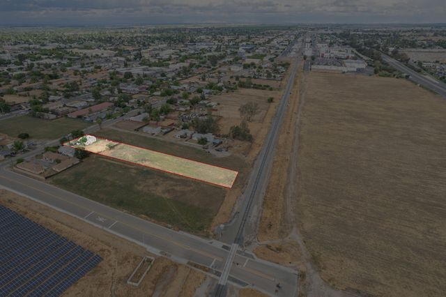 1209 W 6th, Hanford, CA 93230