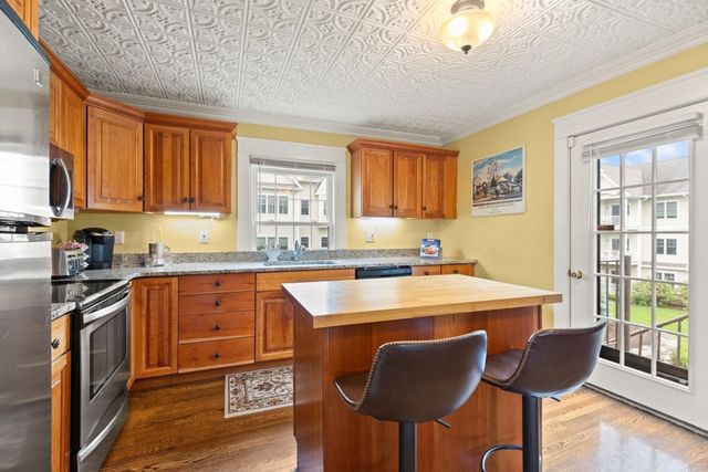 160 Daniel Webster Hwy 160, Nashua, NH 03060