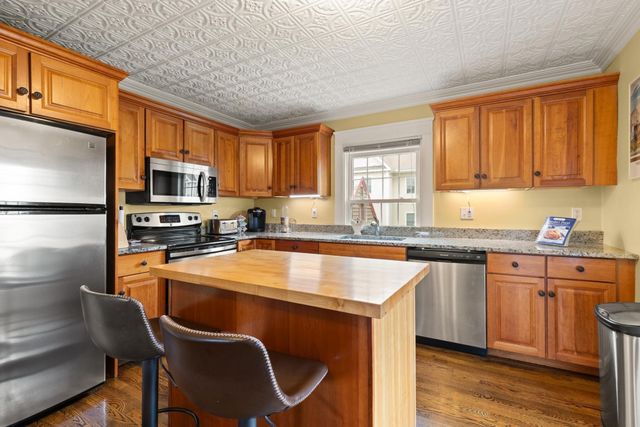 160 Daniel Webster Hwy 160, Nashua, NH 03060