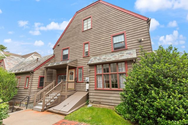 160 Daniel Webster Hwy 160, Nashua, NH 03060