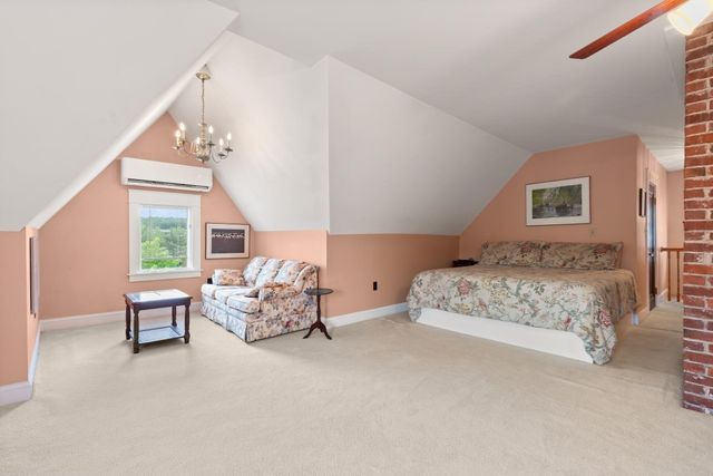 160 Daniel Webster Hwy 160, Nashua, NH 03060