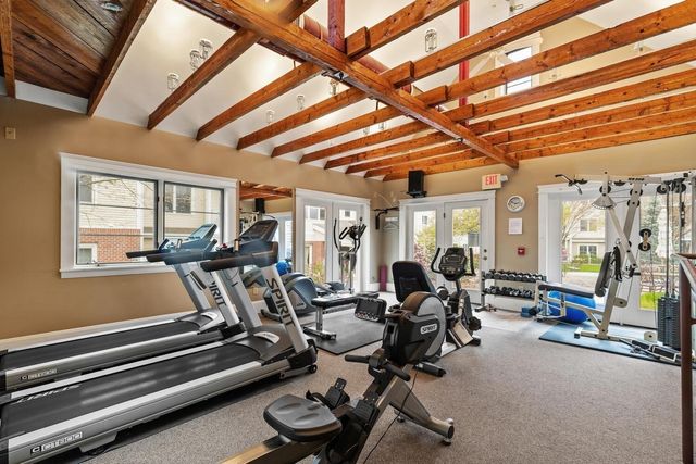 160 Daniel Webster Hwy 160, Nashua, NH 03060