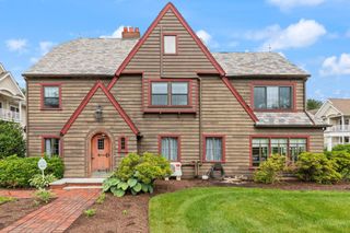 160 Daniel Webster Hwy 160, Nashua, NH 03060