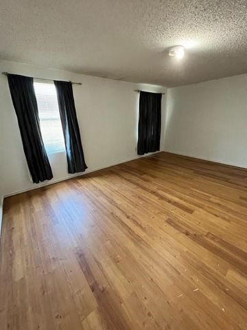 16541 Jasmine Springs Drive, Fort Worth, TX 76247