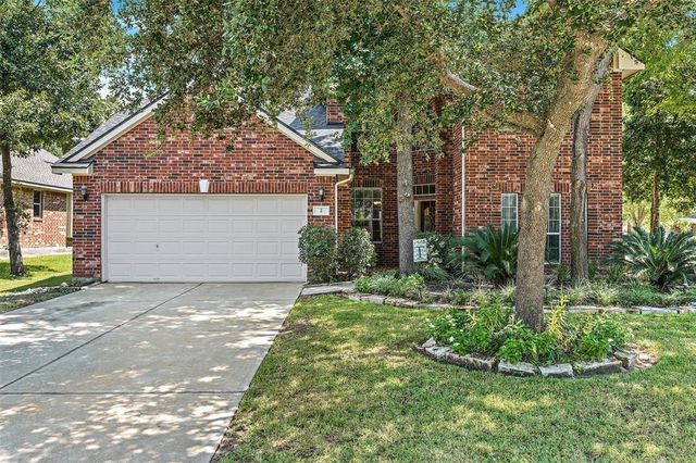 2 Hollow Glen Place, The Woodlands, TX 77385
