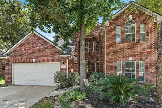 2 Hollow Glen Place, The Woodlands, TX 77385