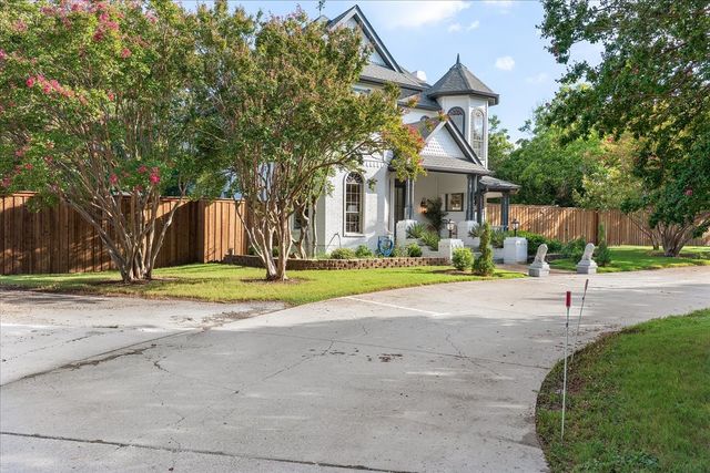 3706 Castle Drive, Rowlett, TX 75089