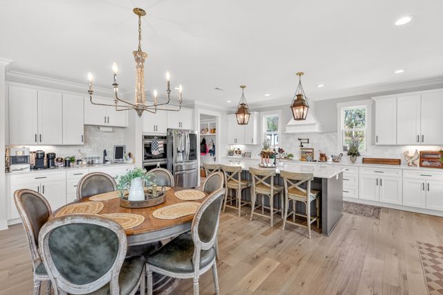 4110 Chicken Rd, Lebanon, TN 37090