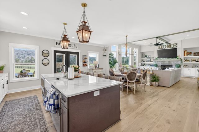 4110 Chicken Rd, Lebanon, TN 37090