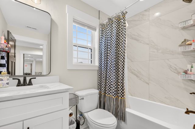 4110 Chicken Rd, Lebanon, TN 37090