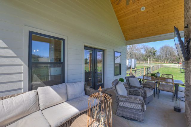 4110 Chicken Rd, Lebanon, TN 37090