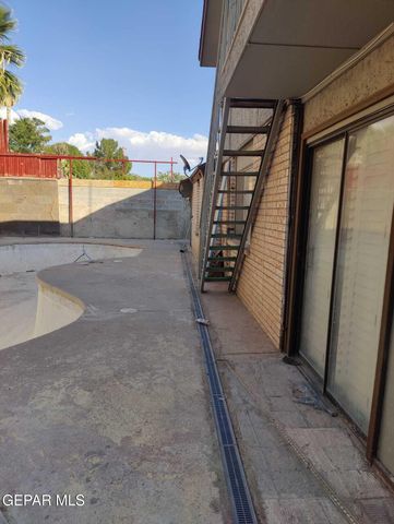 1639 BRIAN RAY Circle, El Paso, TX 79936