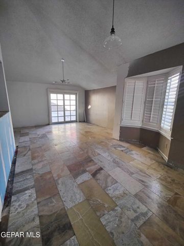 1639 BRIAN RAY Circle, El Paso, TX 79936