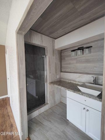 1639 BRIAN RAY Circle, El Paso, TX 79936