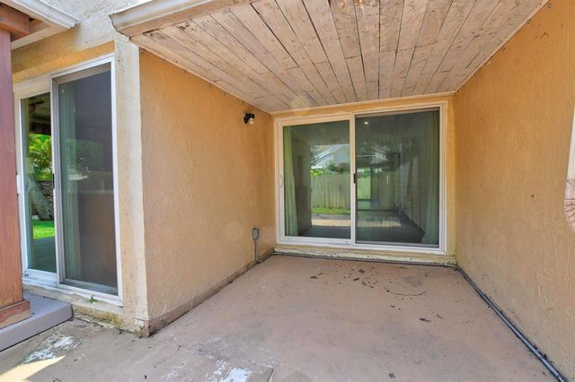7813 Kenway Place W, Boca Raton, FL 33433