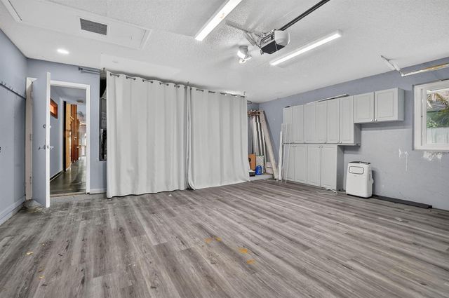 7813 Kenway Place W, Boca Raton, FL 33433