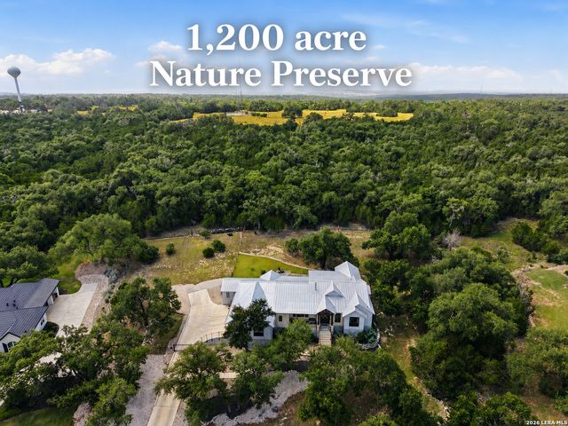 387 Curvatura, New Braunfels, TX 78132