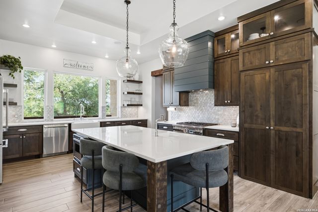 387 Curvatura, New Braunfels, TX 78132