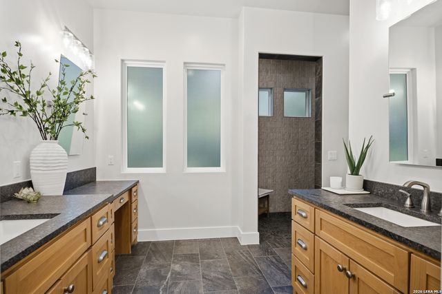 387 Curvatura, New Braunfels, TX 78132