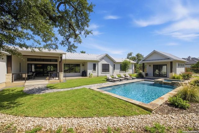 387 Curvatura, New Braunfels, TX 78132
