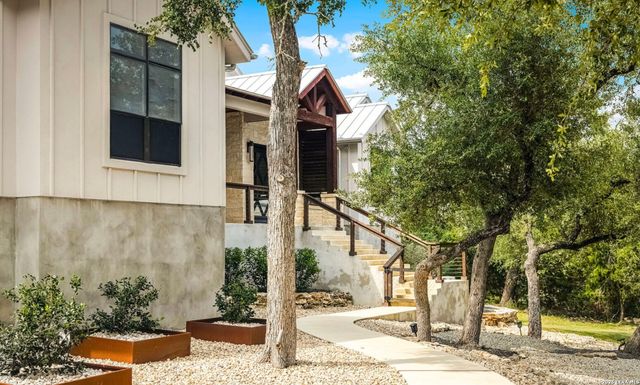387 Curvatura, New Braunfels, TX 78132
