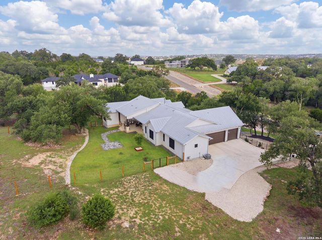 387 Curvatura, New Braunfels, TX 78132