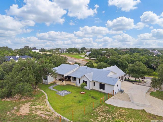 387 Curvatura, New Braunfels, TX 78132