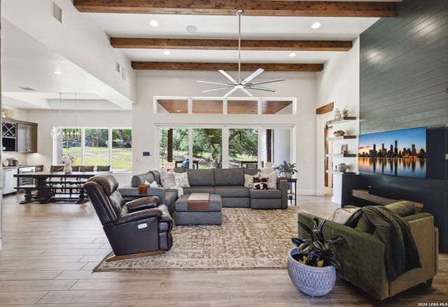 387 Curvatura, New Braunfels, TX 78132