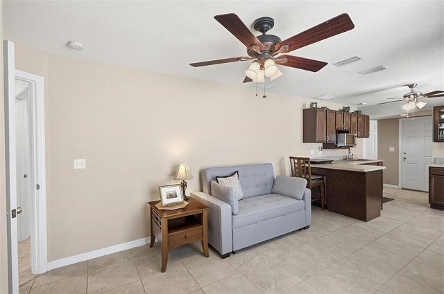 21 WOODSHIRE LANE, Palm Coast, FL 32164