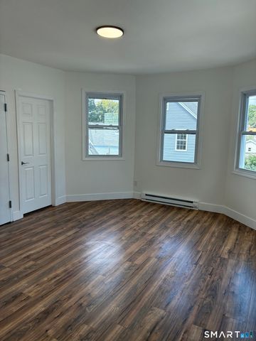 16 Vermont 3RD FLOOR Street 3, Waterbury, CT 06704