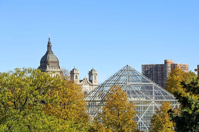 48 Groveland Terrace B103, Minneapolis, MN 55403