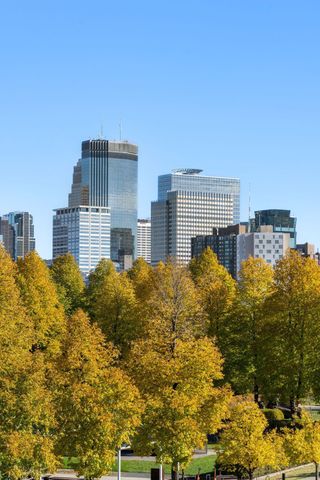 48 Groveland Terrace B103, Minneapolis, MN 55403