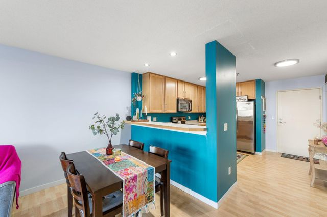 48 Groveland Terrace B103, Minneapolis, MN 55403