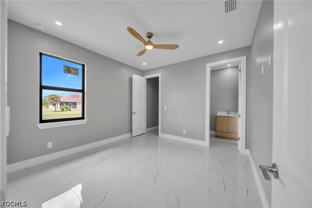 24306 Nicobar LN, Punta Gorda, FL 33955