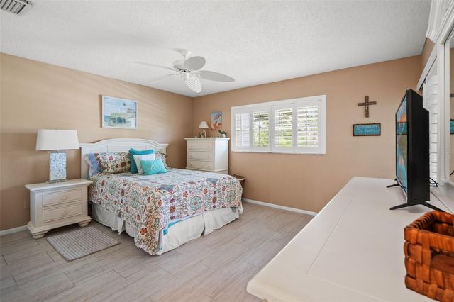 140 ASHLEY LANE, Oldsmar, FL 34677