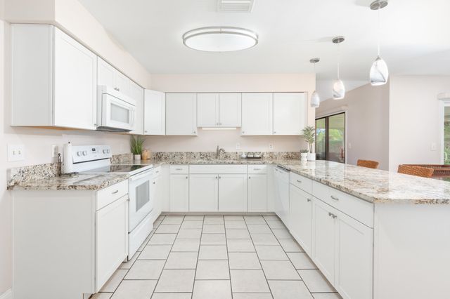 725 Saco Ct, St Augustine, FL 32086